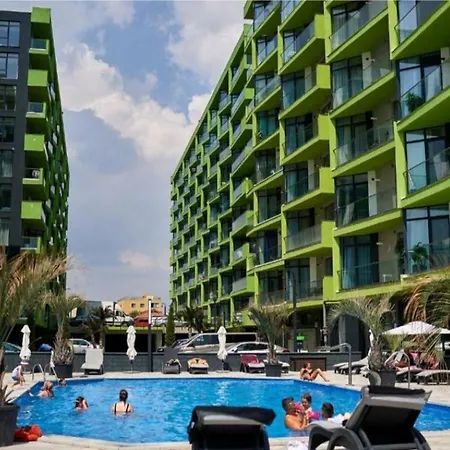Azizi Beachfront & Langa Plaja 아파트 Năvodari