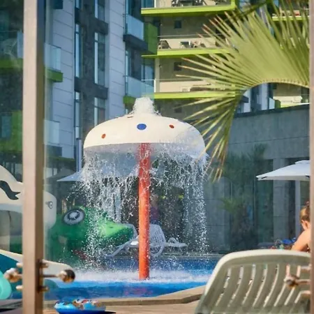 Azizi Beachfront & Langa Plaja